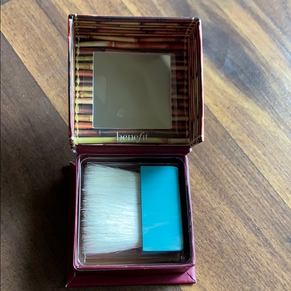 NEW benefit Hoola bronzer - Picture 2 of 4